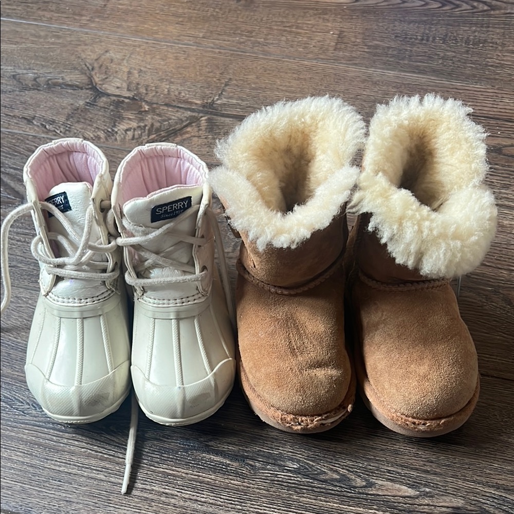 Sperry Snow & Ugg Boots (8T) Duo